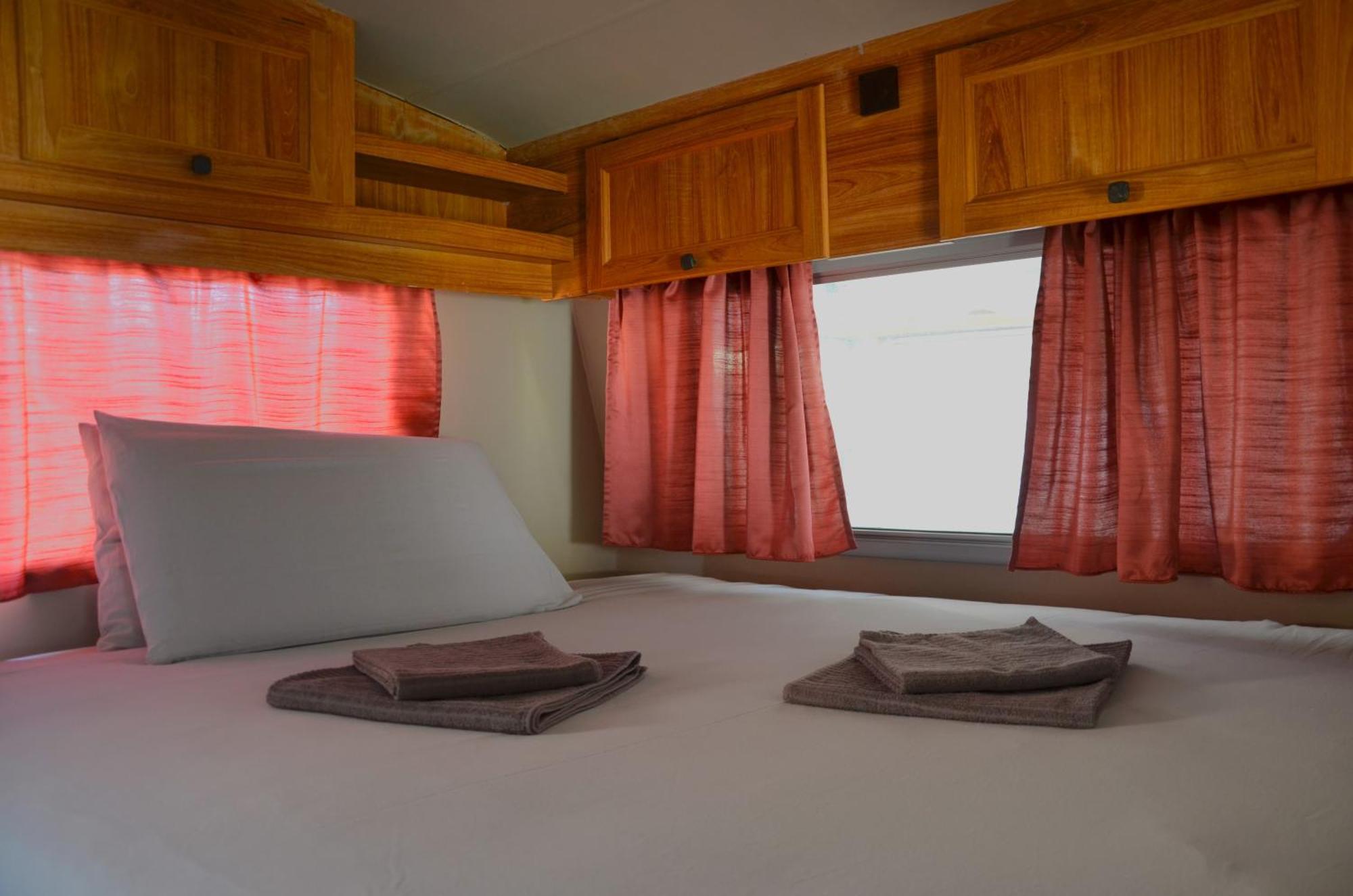 Camping Italia 90 Caravans โดมาโซ ภายนอก รูปภาพ